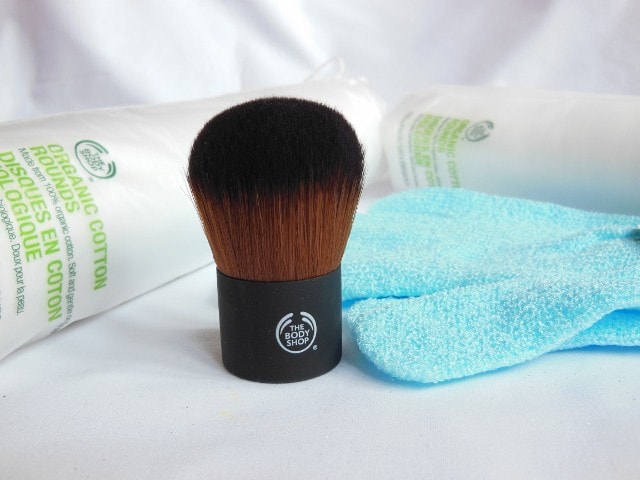 February Makeup Haul- The Body Shop Kabuki Brush