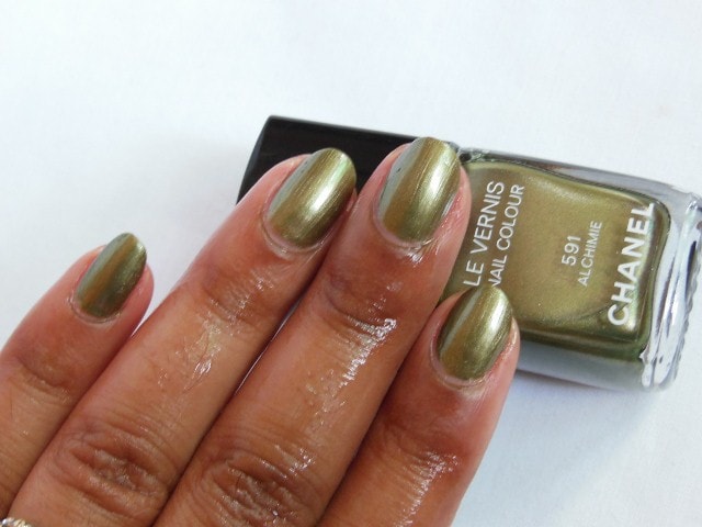 CHANEL Le Vernis Nail Color Alchimie 591 NOTD