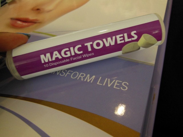 JAFRA Magic Towels