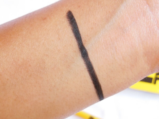 Maybelline New York Colossal Kajal Black 12Hr formula Swatch2