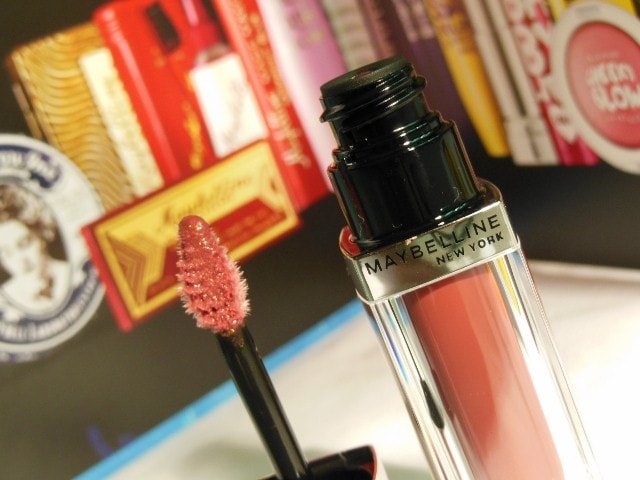 Maybelline Glam 16