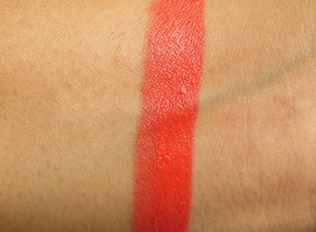 Revlon Colorburst Matte Balm Audacious Swatch