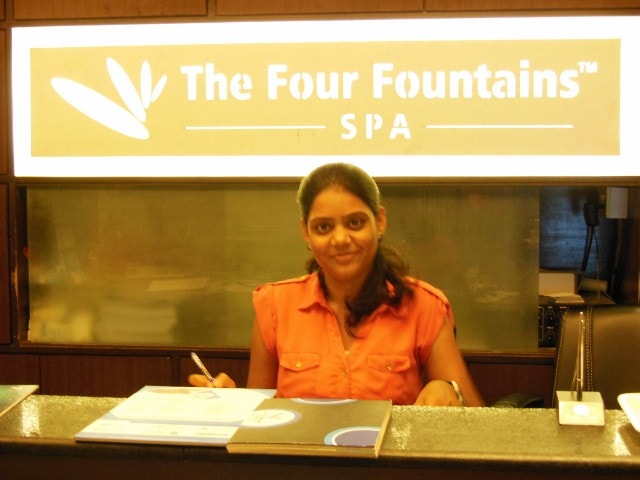 Four Fountain Spa Receptionist