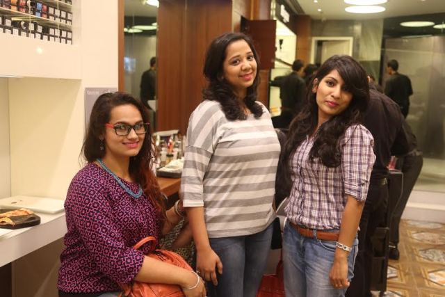 Bloggers at Geetanjali Salon