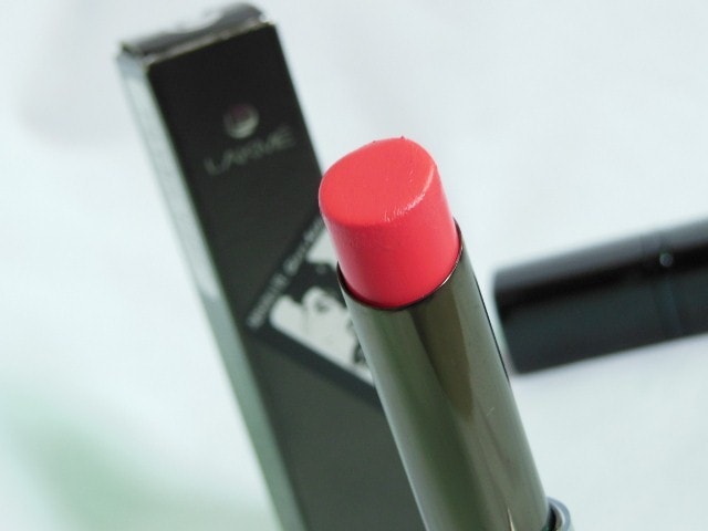 Lakme Gloss Addict Lipstick Desert Rose Review