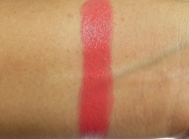 MAC CremeSheen  Lipstick Crosswires Swatch