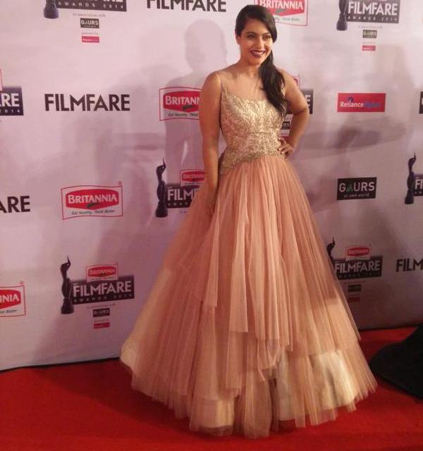 Best Dressed at Filmfare Awards 2015 -Kajol