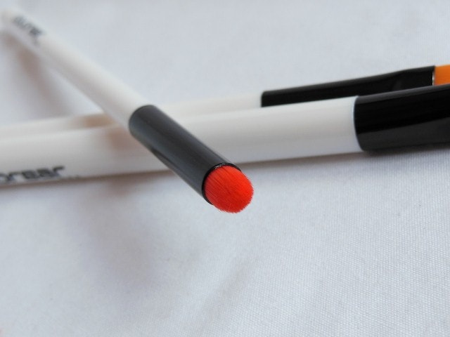 Colorbar Eye Smudger brush Review