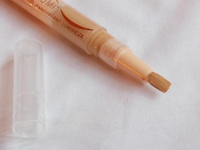Maybelline Dream Touch Highlighting Concealer Review