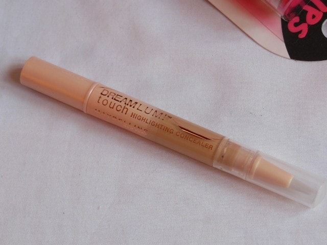 Maybelline Dream Touch Lumi Highlighting Concealer Review
