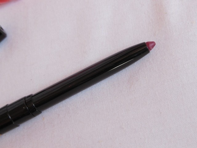 Revlon Colorstay  Scarlet Pink Lip Liner Review