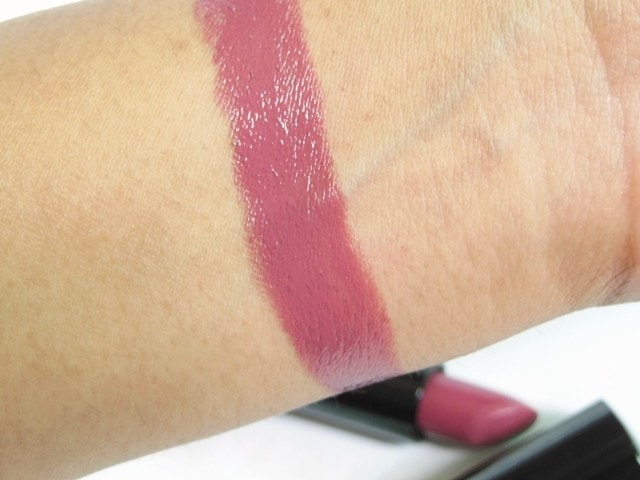 Shiseido Perfect Rouge Fantasia RS745 Lipstick  Swatch2