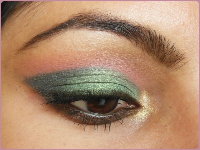 Metallic Green Eye Look