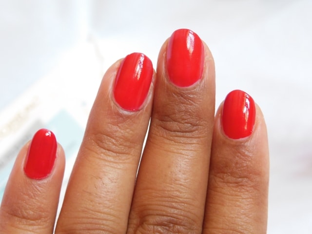Maybelline Big Apple Reds Color Show Nail Paint - Paint The Town Red R1 Nails