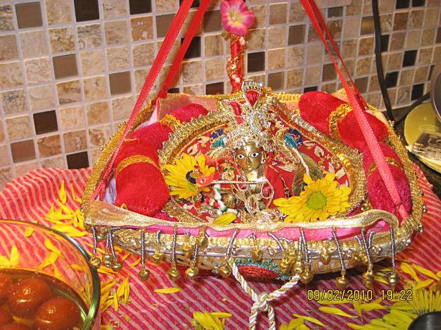 Best Ways to Celebrate Krishna Janmashtami