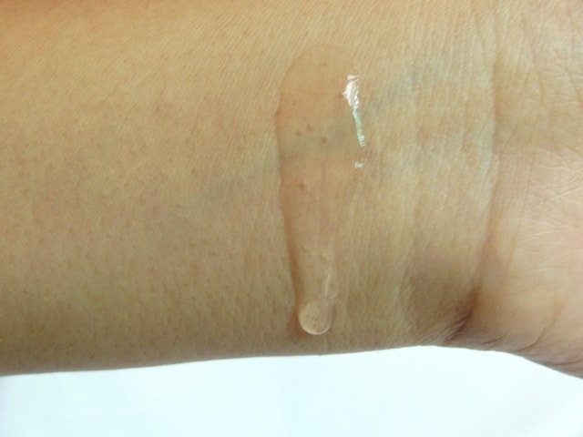 Clean&Clear Natural Bright Face Wash Swatch