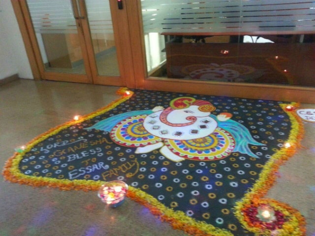 best-ganesha-rangoli-designs-ganpati-rangoli-for-office-with-stones