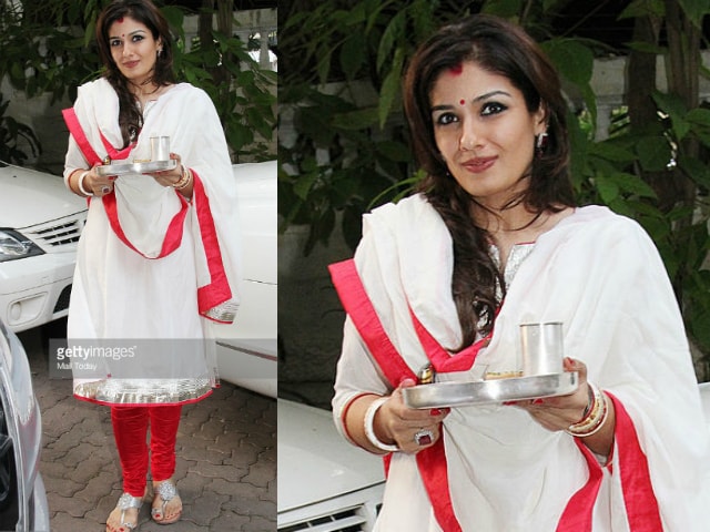 bollywood-celebrities-karwa-chauth-outfit-raveena-tandon-white-suit