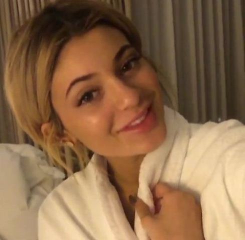 kylie-jenner-beauty-and-fitness-secrets-remove-makeup