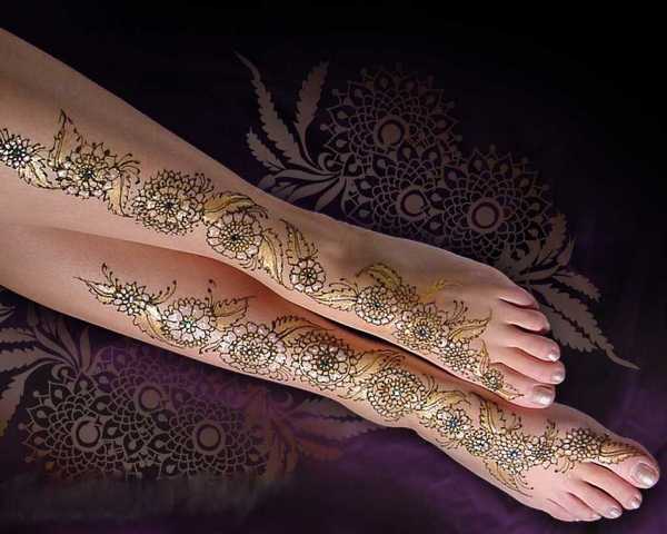 trending-henna-designs-for-feet-glitter-heena-design