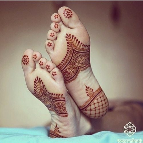 trending-henna-designs-for-feet-heena-for-soles