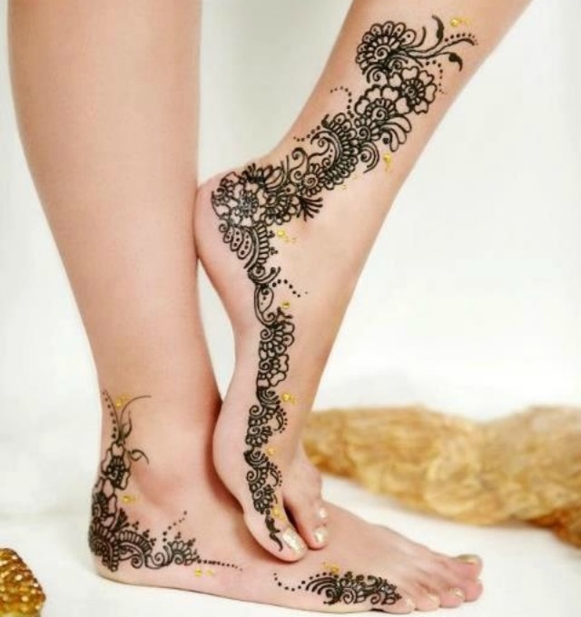 trending-henna-designs-for-feet-trending-bridal-mehendi-design-for-sides-of-feet-2