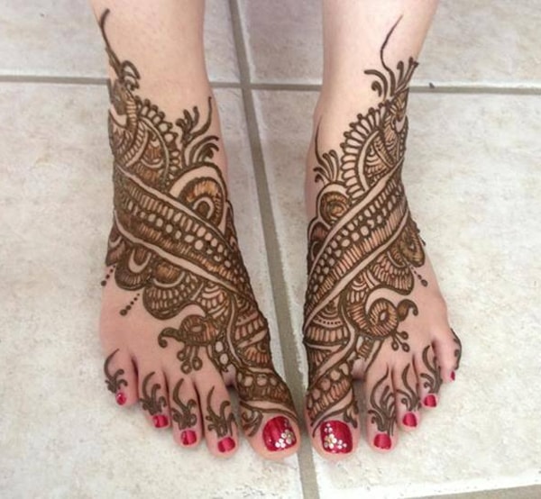 trending-henna-designs-for-feet-conventional-design