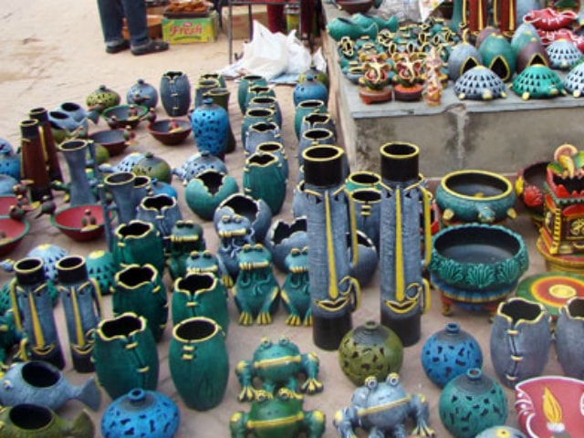 unique-diwali-gift-ideas-earthen-pottery