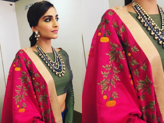 wardrobe-essentials-for-indian-brides-sonam-kapoor-embroided-dupatta