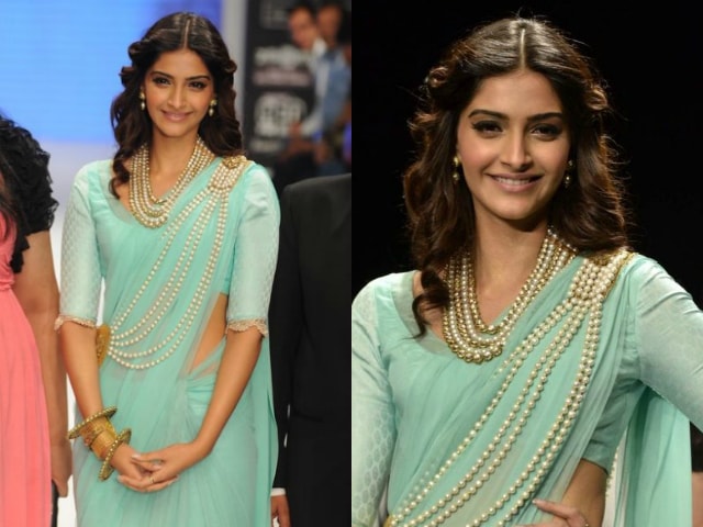 best-ethnic-looks-of-sonam-kapoor-sonam-kapoor-in-green-saree