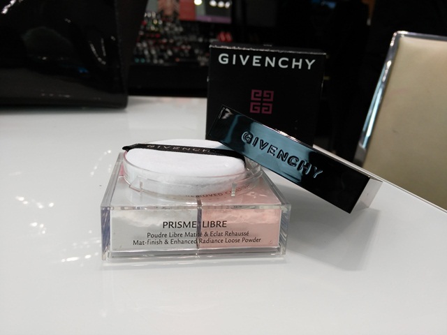 givenchy-le-prisme-enhanced-radiance-loose-powder