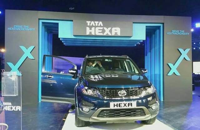 tata-hexa-suv-at-the-experience-centre