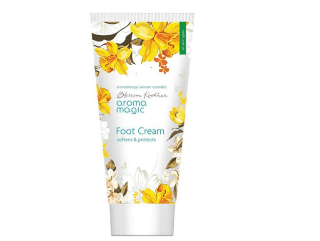 best-foot-creams-in-india-for-dry-feet-aroma-magic-foot-cream
